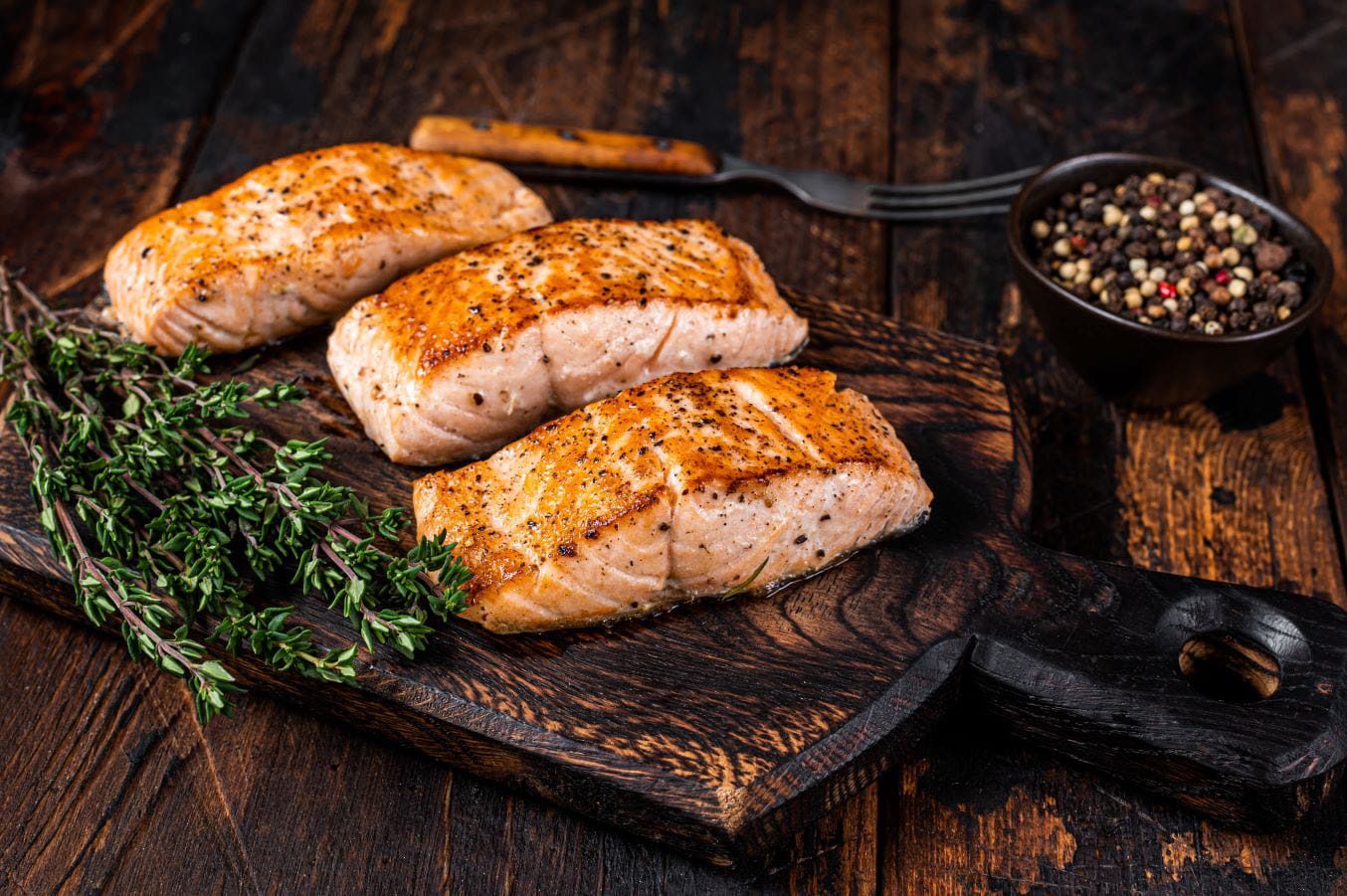 Grilled salmon fillets